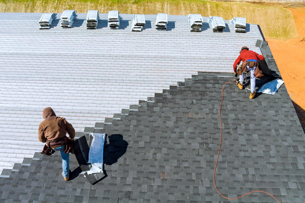 Risks of Hiring an Unlicensed Roofing Contractor